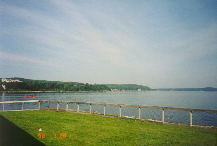 bar harbor no fog.JPG (53947 bytes)